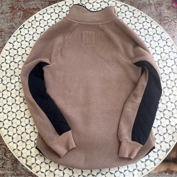Abercrombie Two-Tone Pullover - Picture 4 of 4